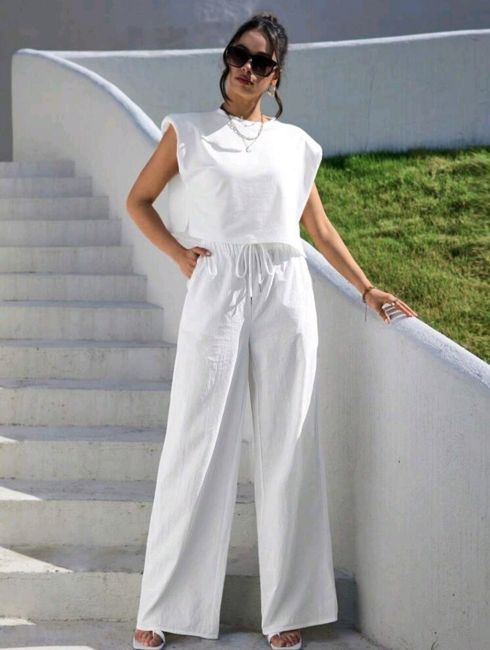 White 2 Piece Crop Top Pants Set Size Medium - Picture 7 of 8